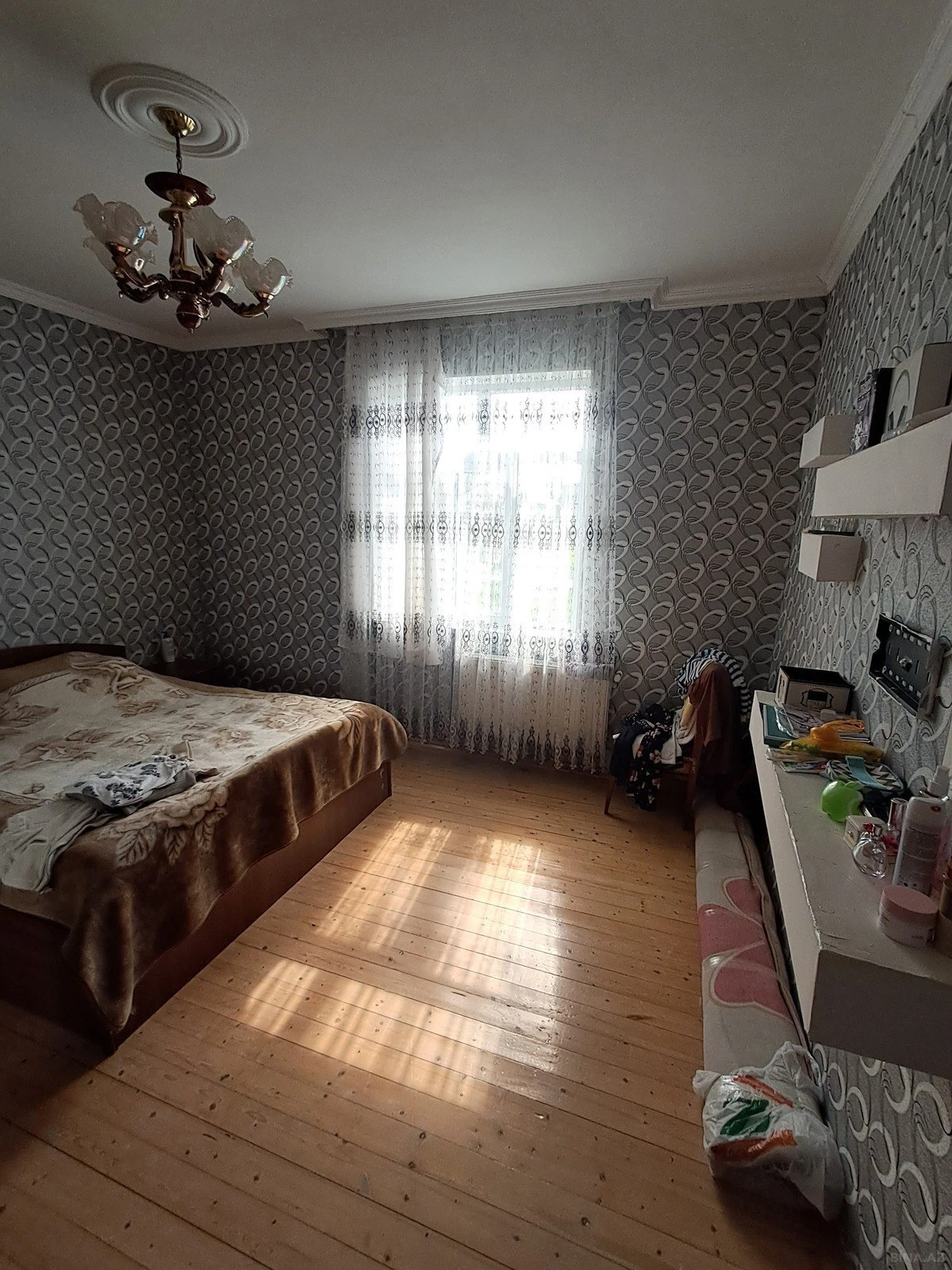 Satılır 5 otaqlı həyət evi 160 m²