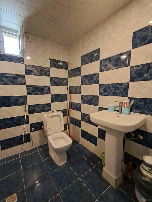 Satılır 5 otaqlı həyət evi 160 m²