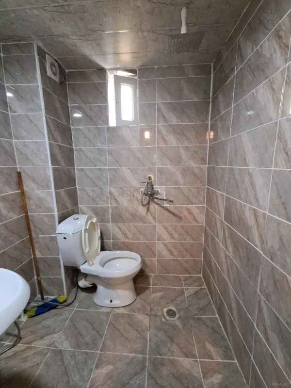 Satılır 5 otaqlı həyət evi 160 m²