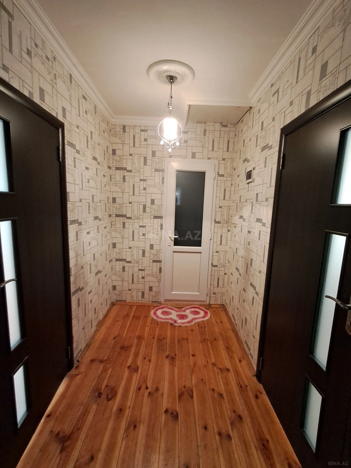 Satılır 5 otaqlı həyət evi 160 m²