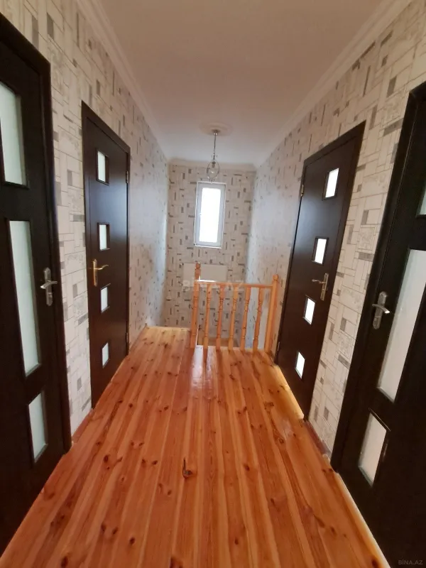 Satılır 5 otaqlı həyət evi 160 m²