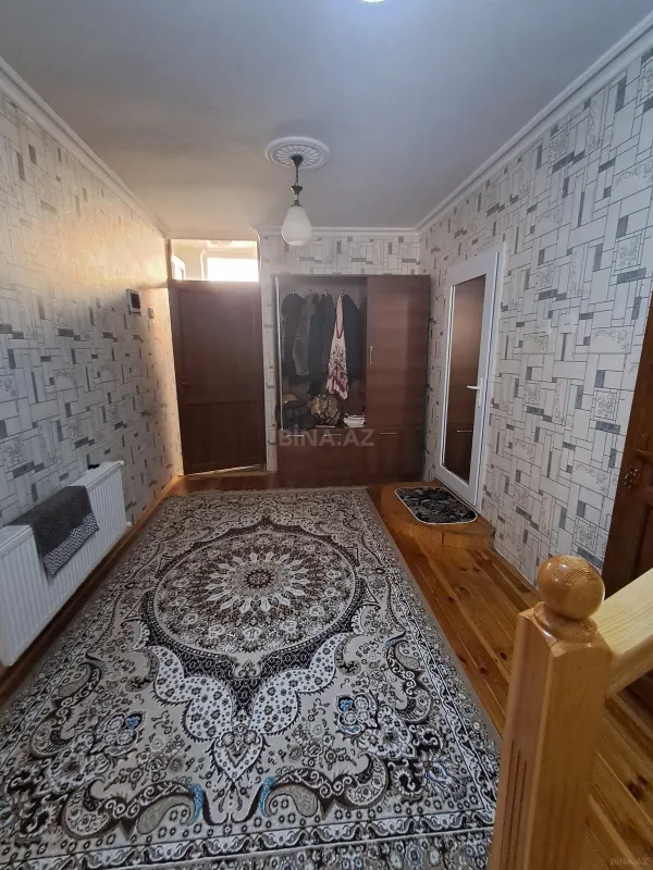 Satılır 5 otaqlı həyət evi 160 m²