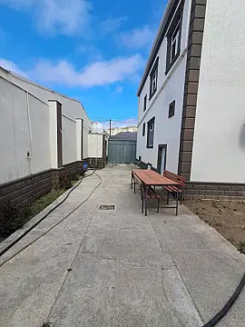 Satılır 5 otaqlı həyət evi 160 m²