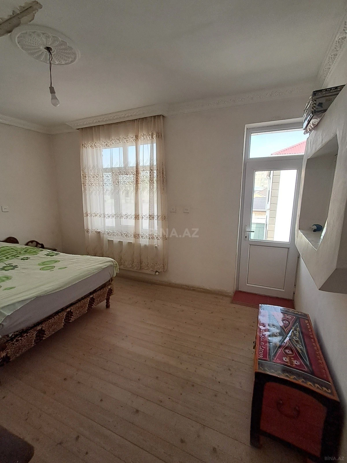 Satılır 5 otaqlı həyət evi 160 m²