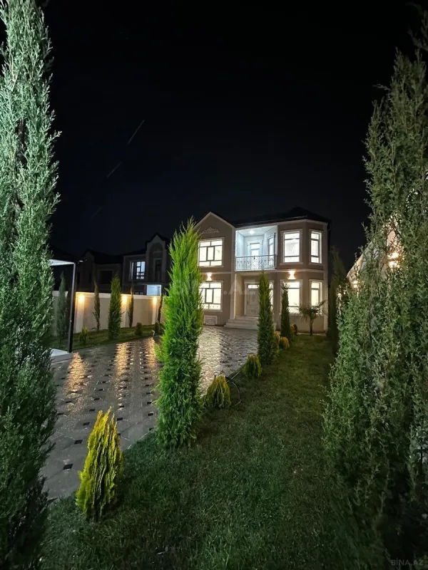 Satılır 6 otaqlı həyət evi 200 m²