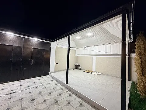 Satılır 6 otaqlı həyət evi 200 m²