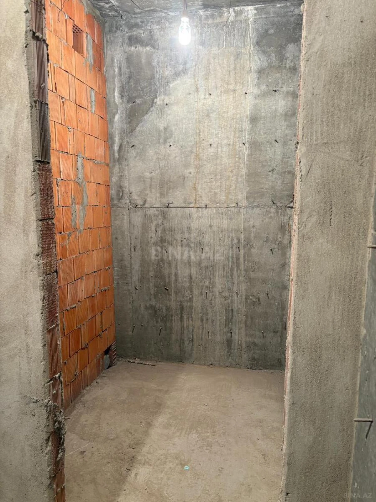 Satılır 3 otaqlı mənzil 106 m²