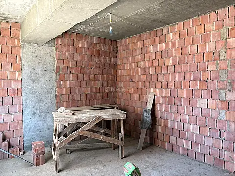 Satılır 3 otaqlı mənzil 106 m²