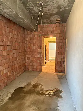 Satılır 3 otaqlı mənzil 106 m²