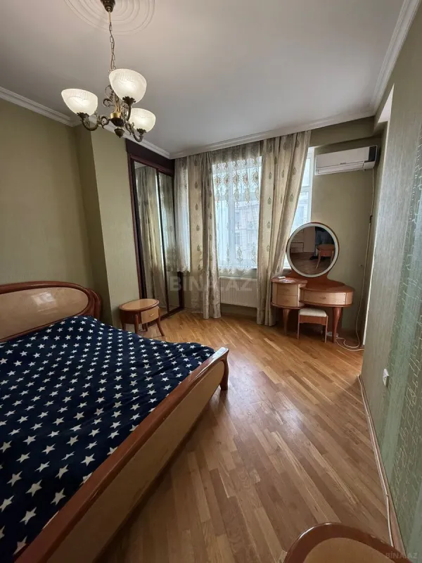 Kirayə verilir 3 otaqlı mənzil 95 m²
