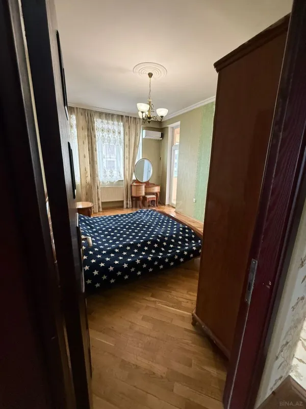 Kirayə verilir 3 otaqlı mənzil 95 m²