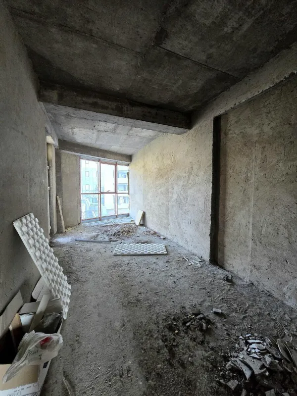 Satılır 3 otaqlı mənzil 156 m²