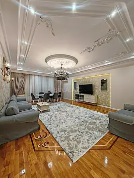 Satılır 4 otaqlı mənzil 215 m² — Bakı, Sahil qəs. 4 otaq 215.00 m²