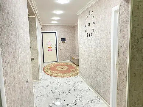 Satılır 5 otaqlı mənzil 80.2 m²