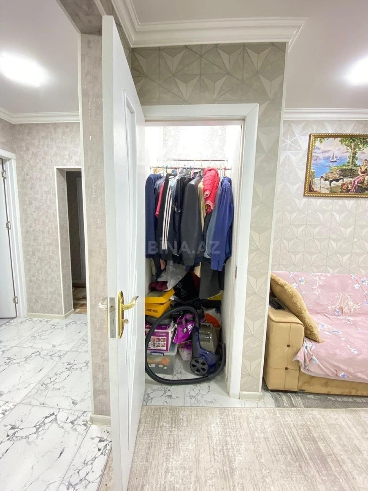 Satılır 5 otaqlı mənzil 80.2 m²