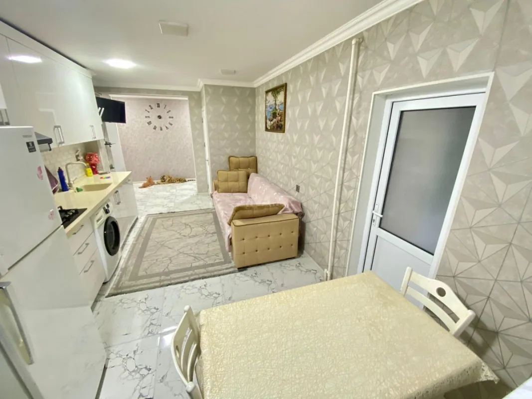 Satılır 5 otaqlı mənzil 80.2 m²