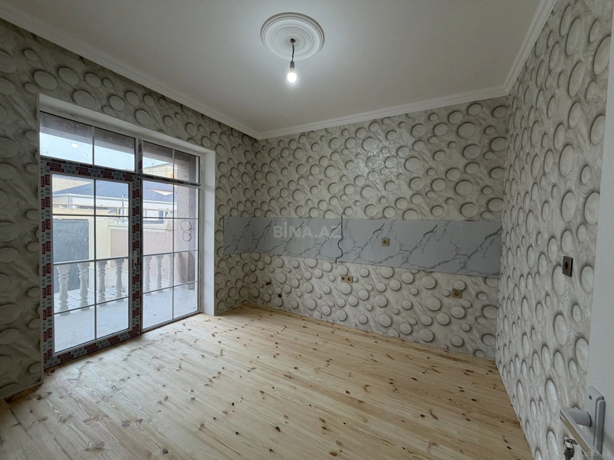 Satılır 3 otaqlı həyət evi 100 m²