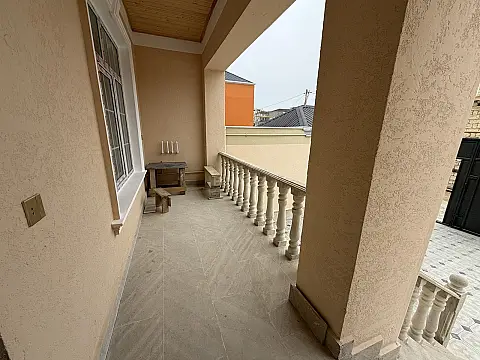 Satılır 3 otaqlı həyət evi 100 m²