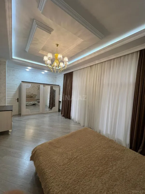Kirayə verilir 7 otaqlı həyət evi 350 m²