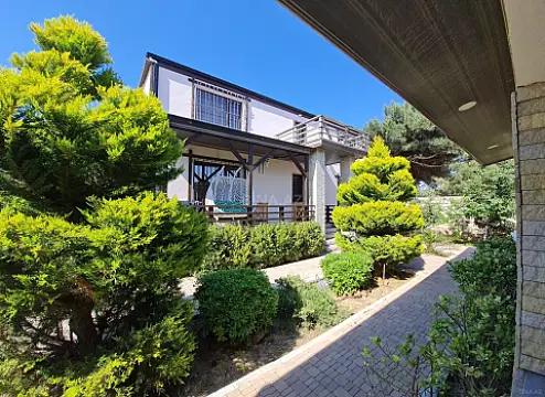 Kirayə verilir 5 otaqlı həyət evi 210 m²