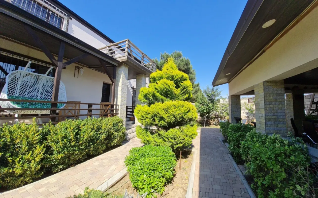 Kirayə verilir 5 otaqlı həyət evi 210 m²