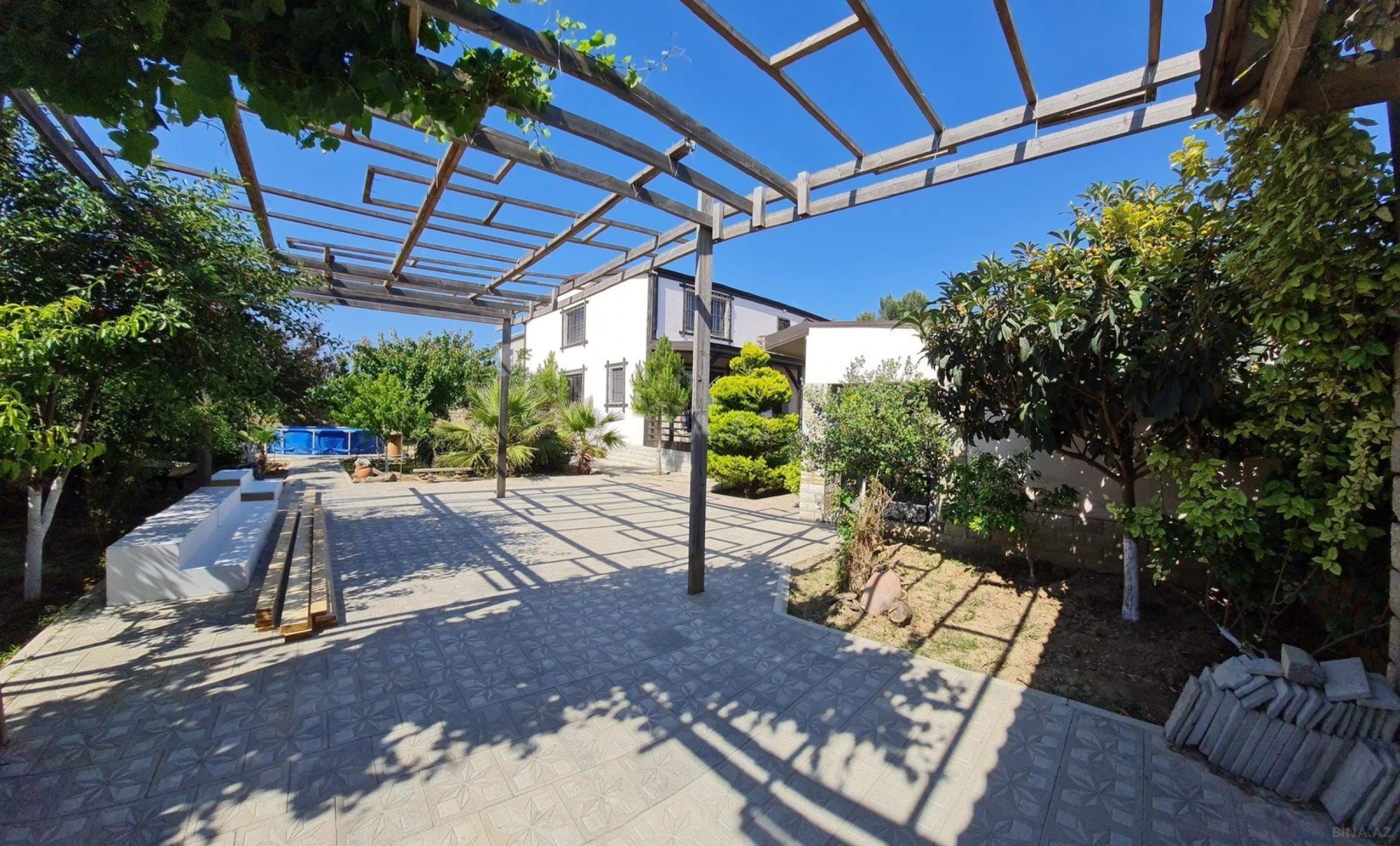 Kirayə verilir 5 otaqlı həyət evi 210 m²