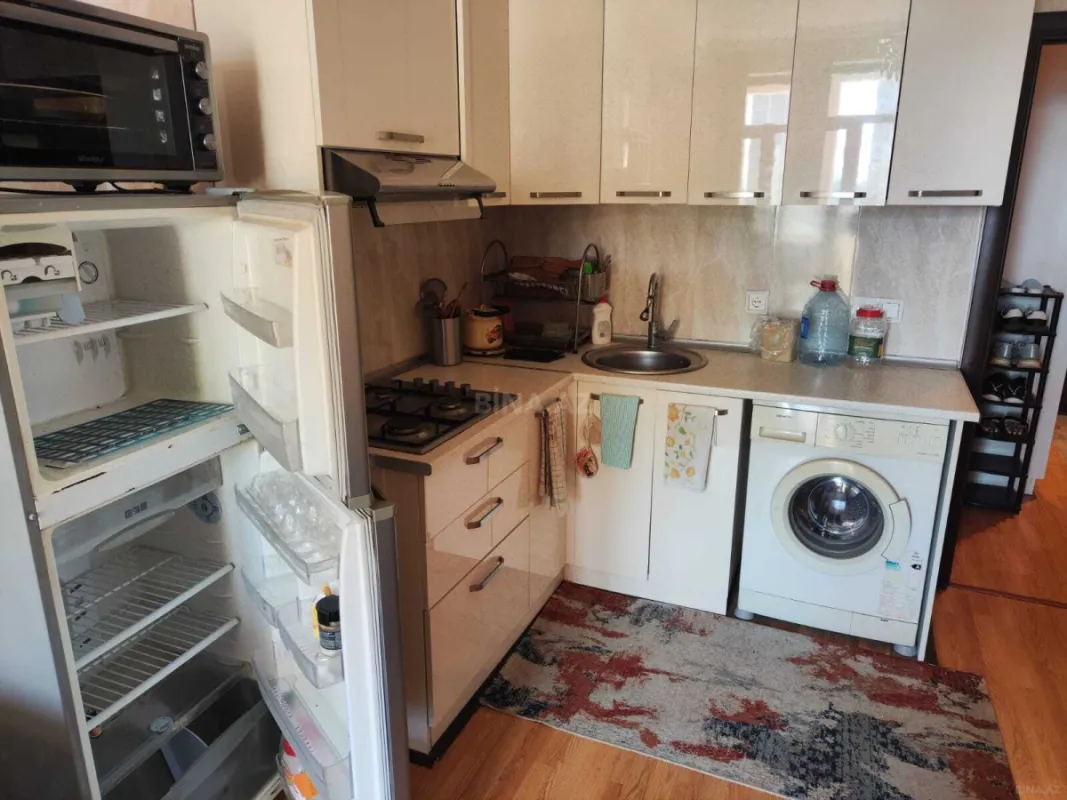 Kirayə verilir 2 otaqlı mənzil 60 m²