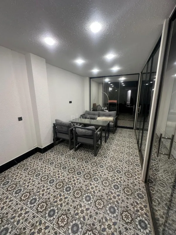 Kirayə verilir 5 otaqlı həyət evi 200 m²