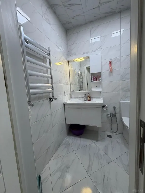 Satılır 2 otaqlı mənzil 75 m²