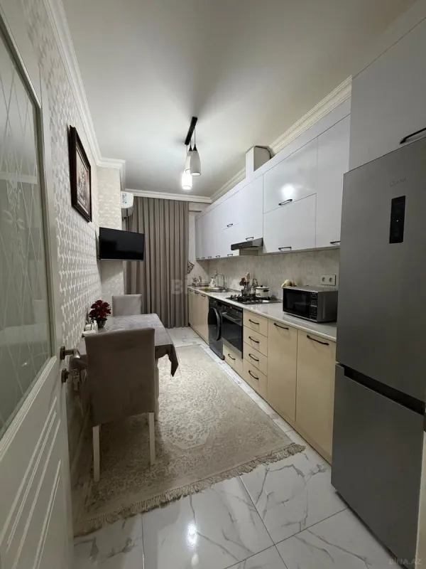 Satılır 2 otaqlı mənzil 75 m²