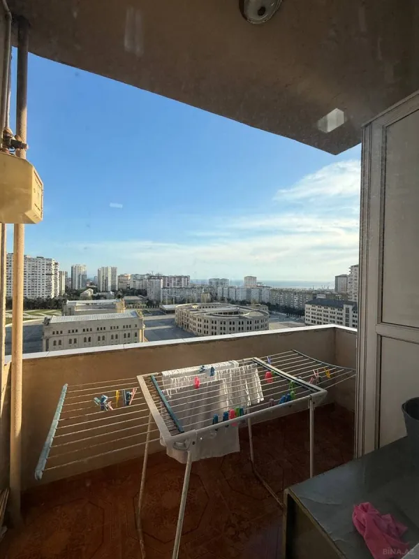 Satılır 3 otaqlı mənzil 108 m²