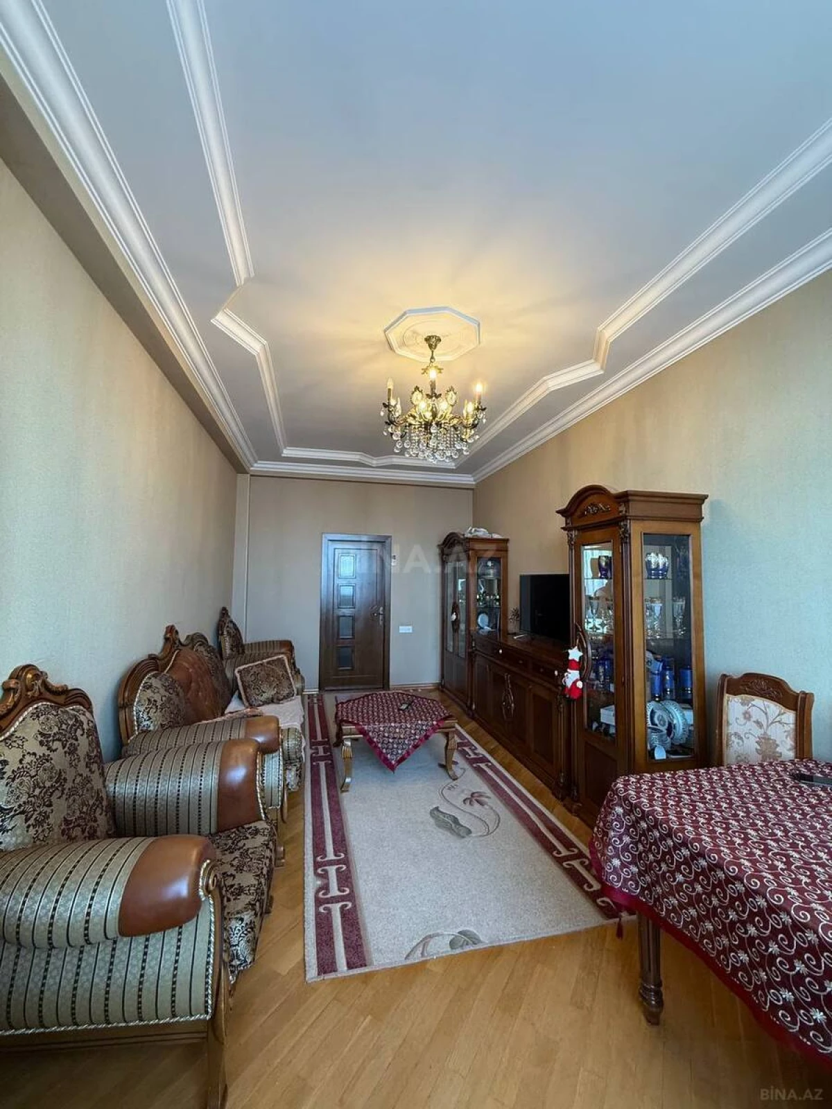 Satılır 3 otaqlı mənzil 108 m²