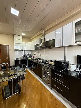 Satılır 3 otaqlı mənzil 108 m²