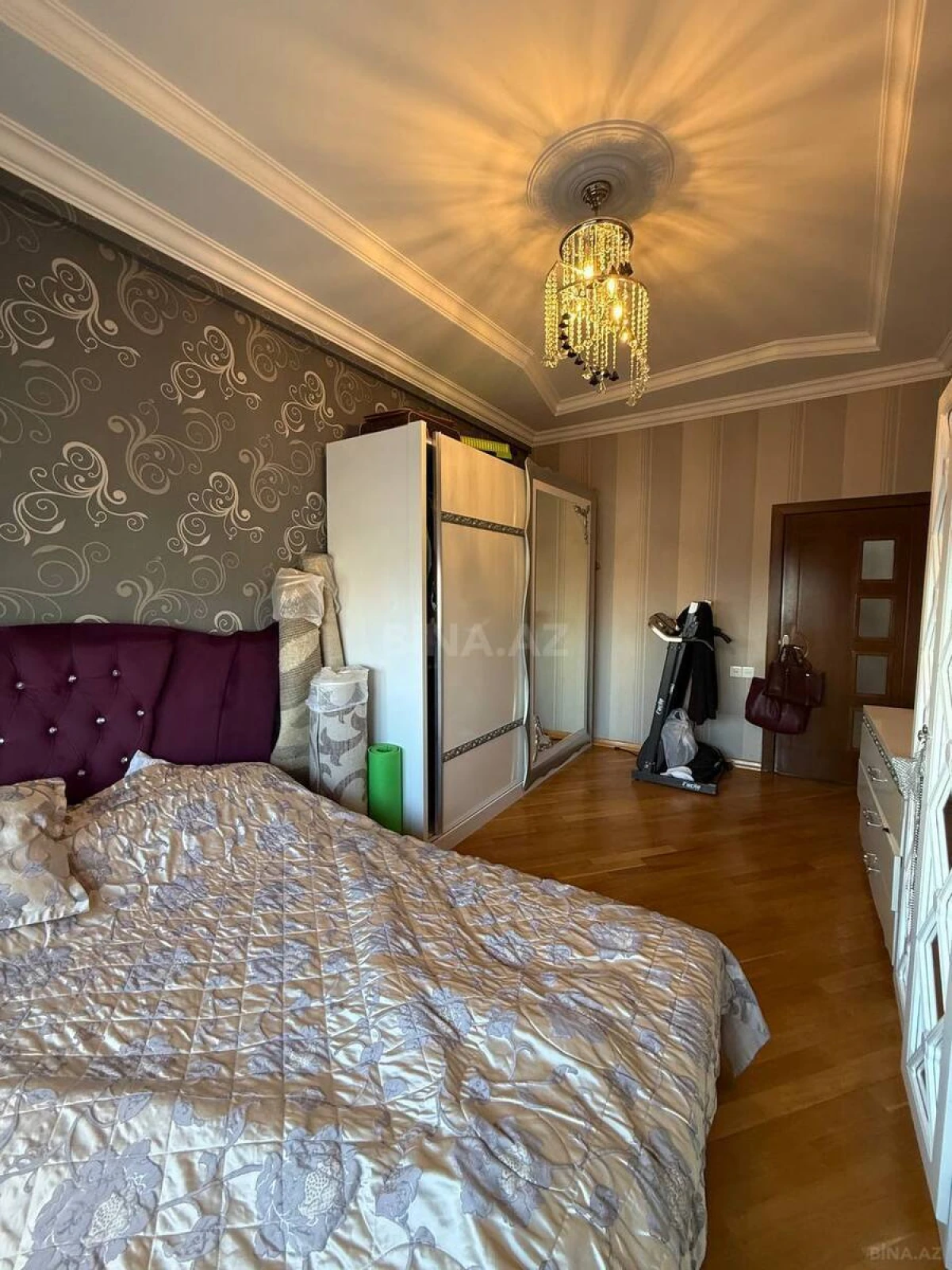 Satılır 3 otaqlı mənzil 108 m²