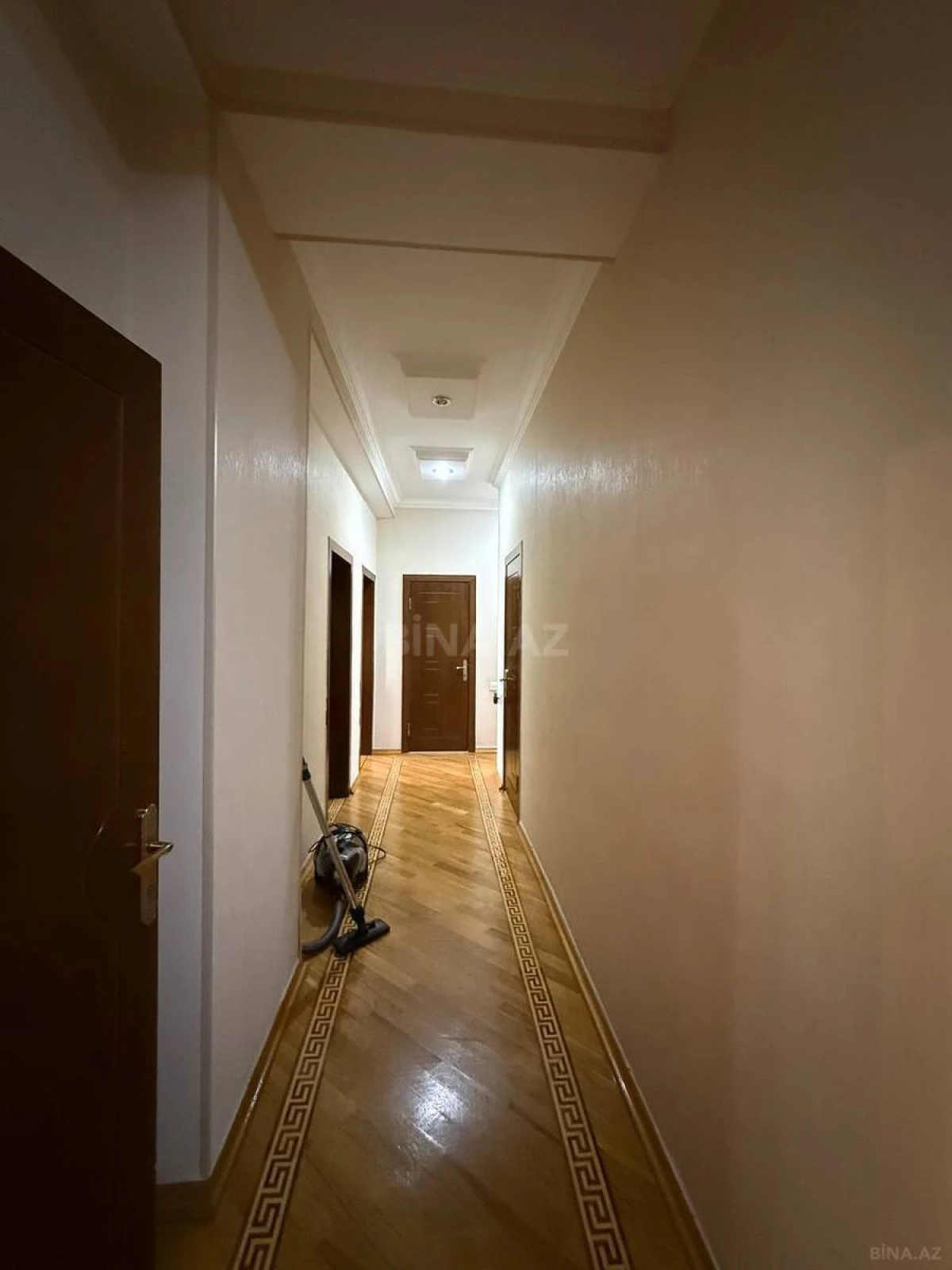 Satılır 3 otaqlı mənzil 108 m²