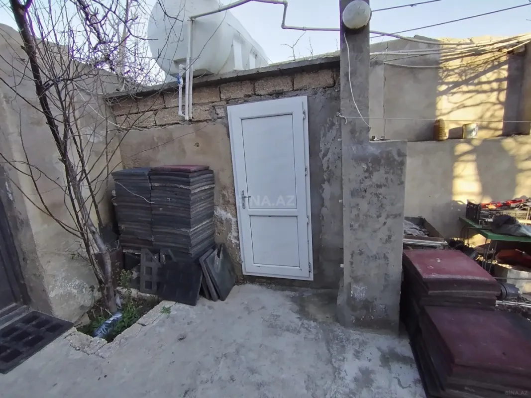 Satılır 5 otaqlı həyət evi 180 m²