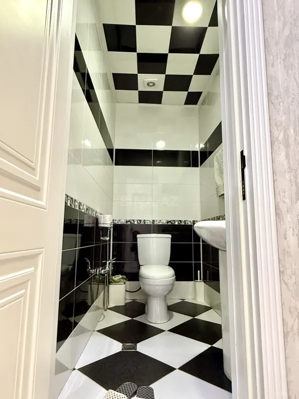 Satılır 4 otaqlı mənzil 128 m²