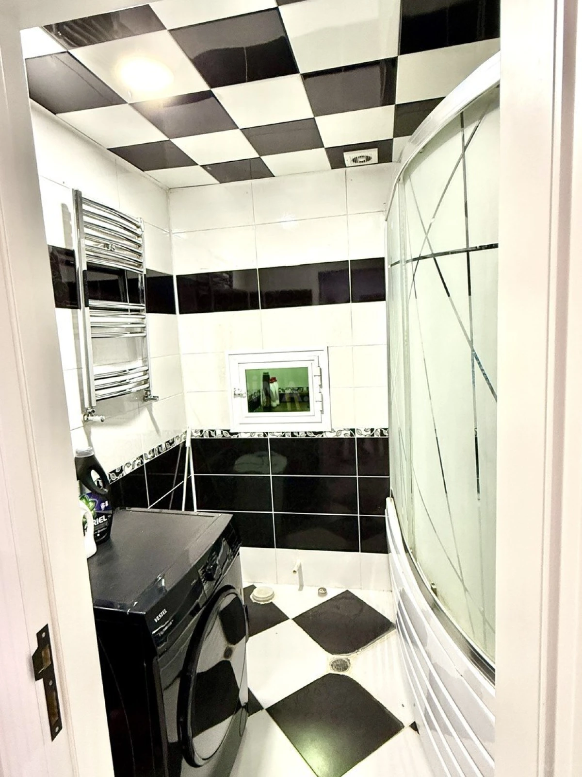 Satılır 4 otaqlı mənzil 128 m²