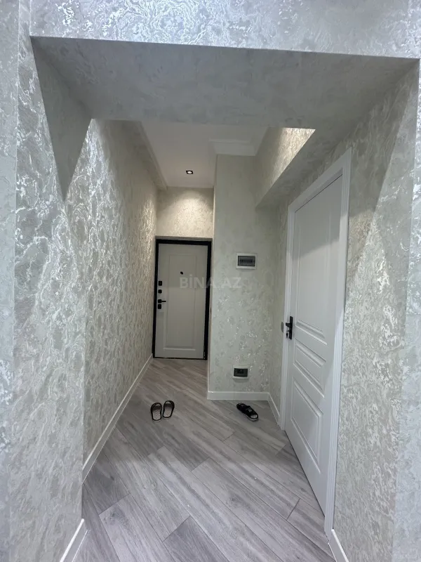 Satılır 2 otaqlı mənzil 92 m²