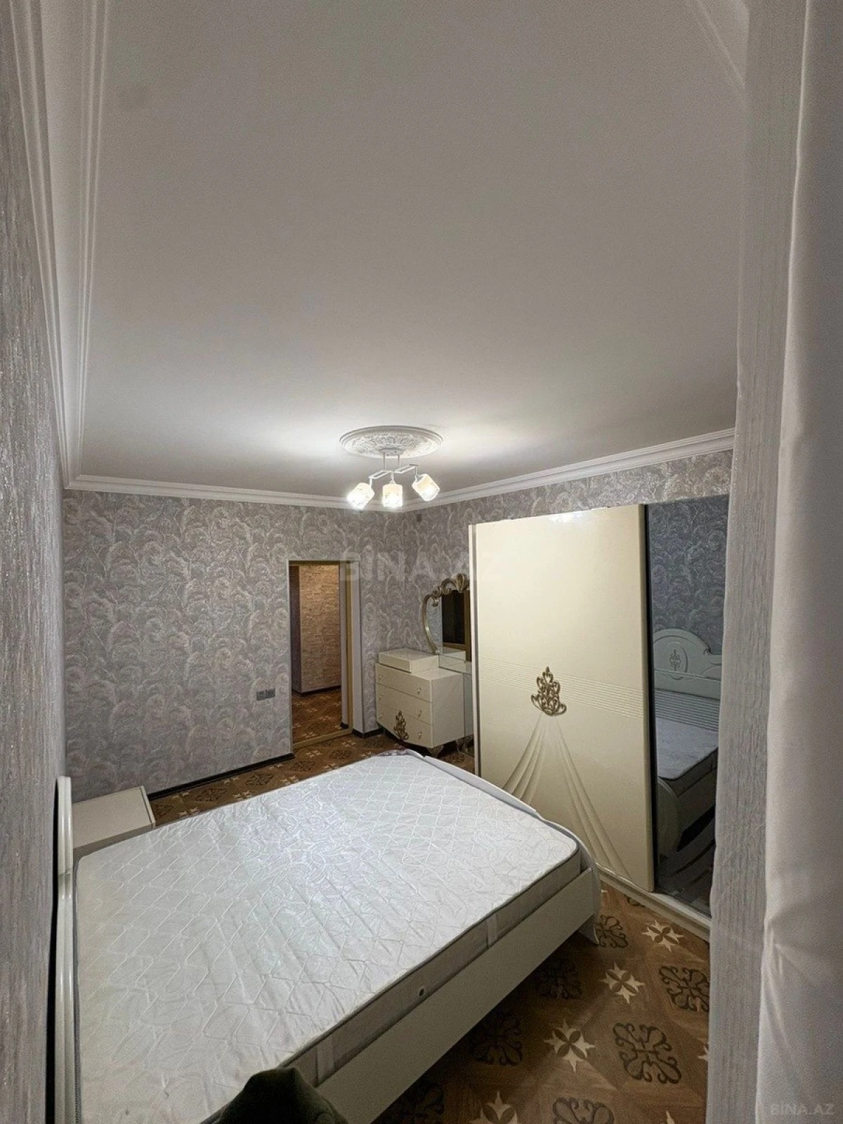 Kirayə verilir 2 otaqlı mənzil 55 m²