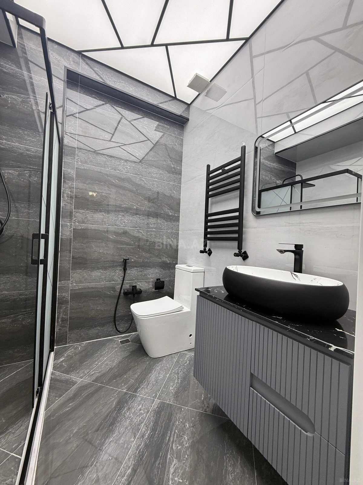 Satılır 2 otaqlı mənzil 55 m²