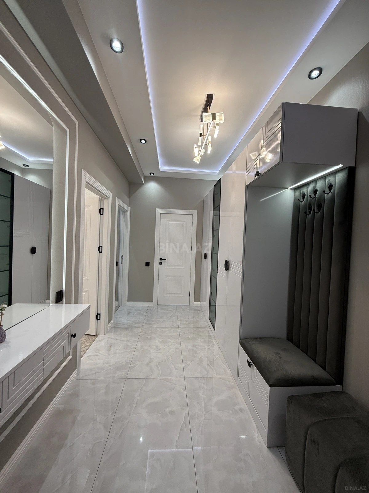 Satılır 2 otaqlı mənzil 55 m²