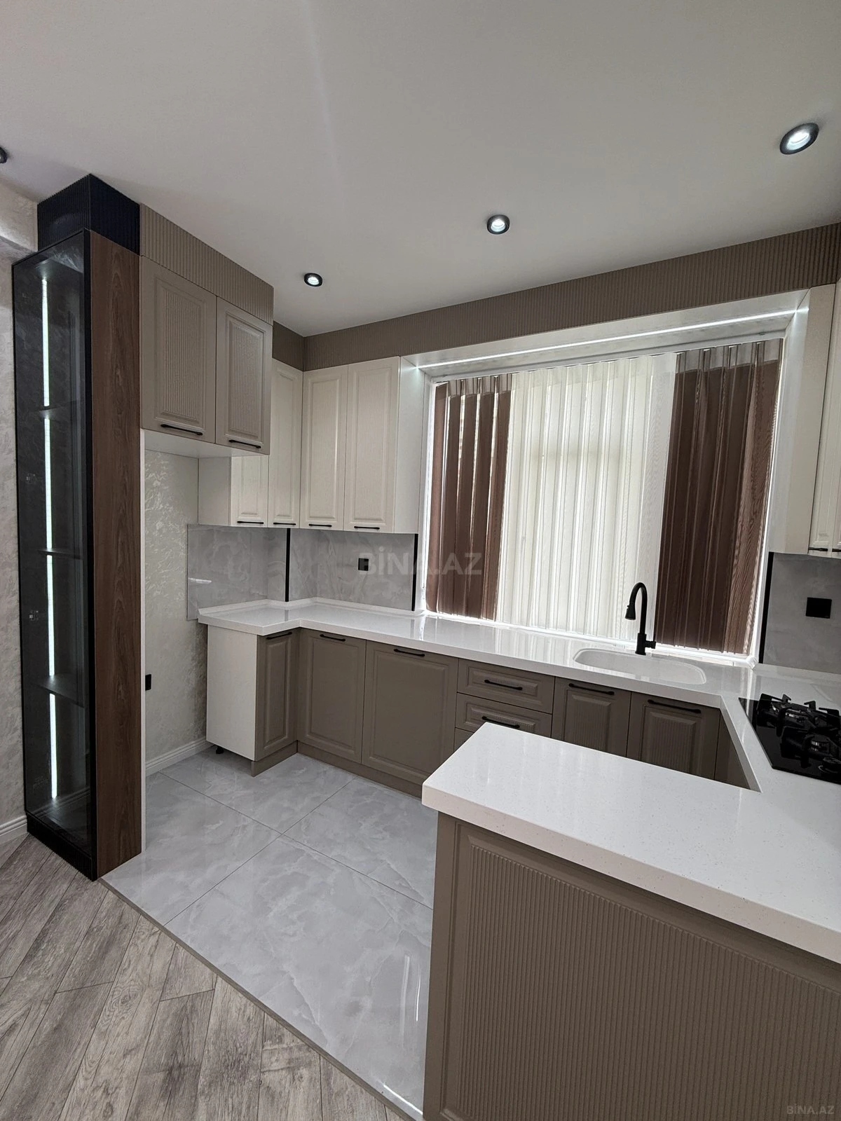 Satılır 2 otaqlı mənzil 55 m²