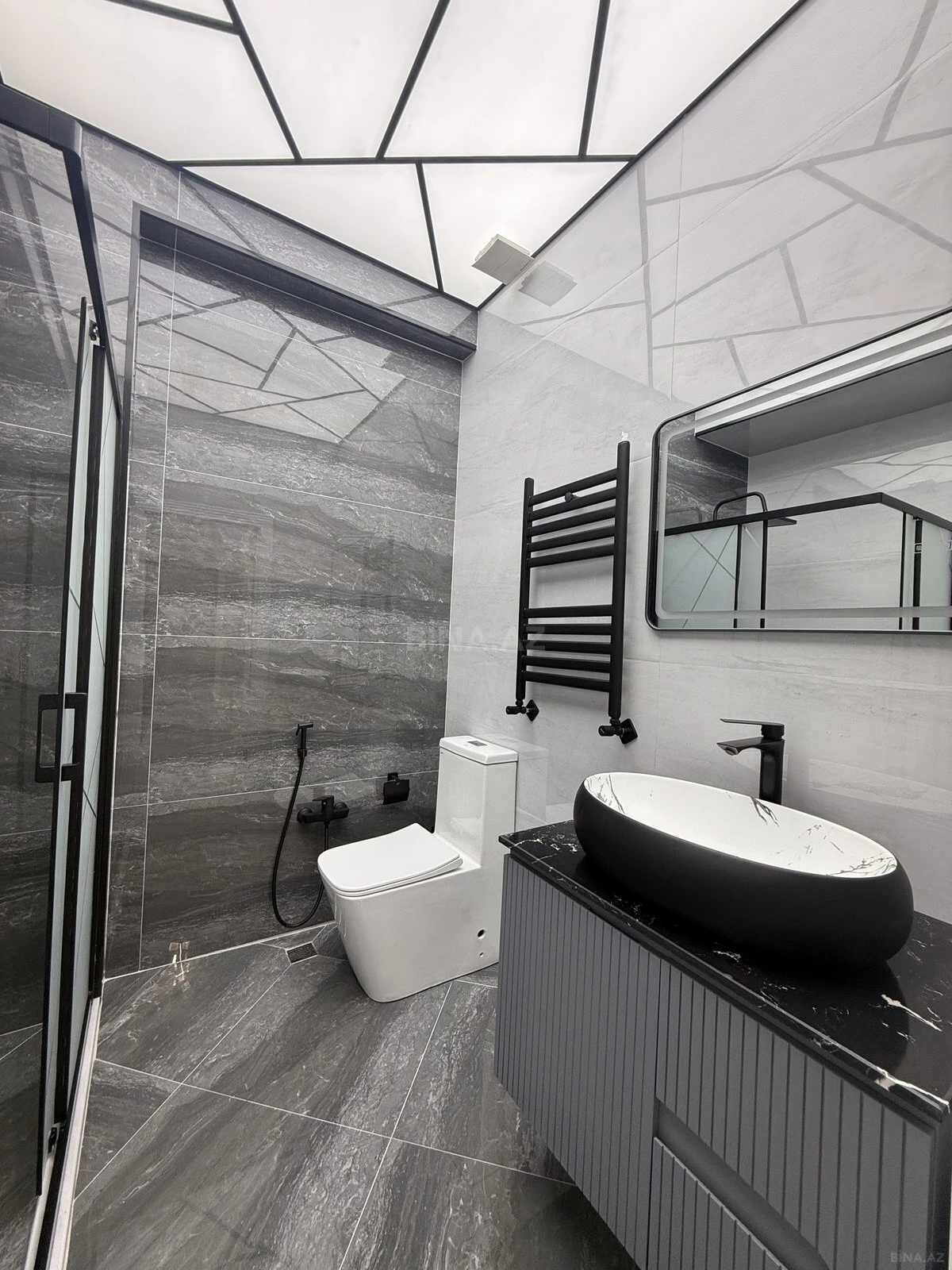 Satılır 2 otaqlı mənzil 55 m²