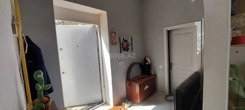 Satılır 4 otaqlı həyət evi 180 m²