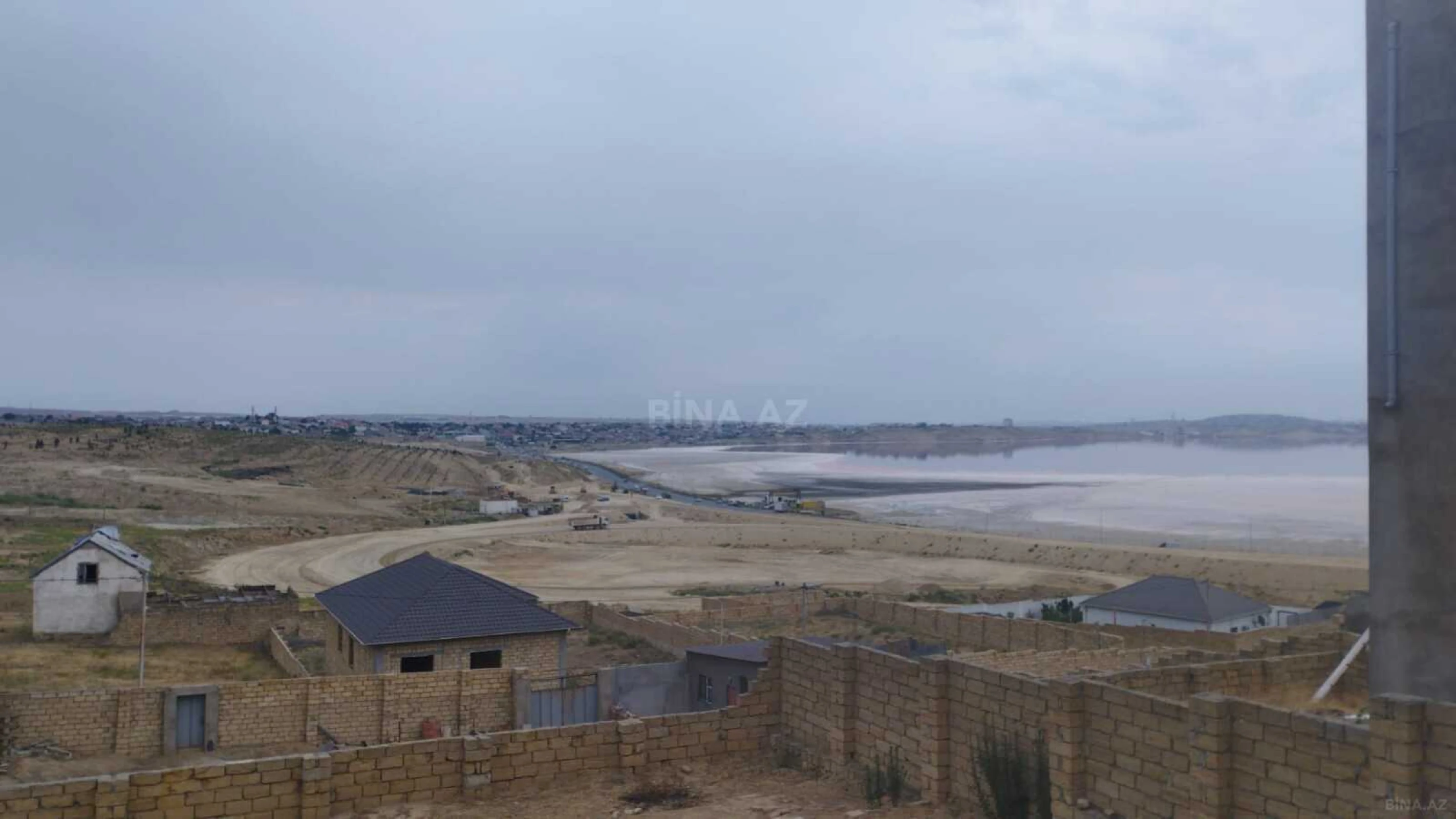 Satılır 4 otaqlı həyət evi 180 m²