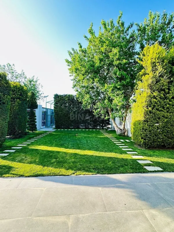 Kirayə verilir 5 otaqlı həyət evi 400 m²