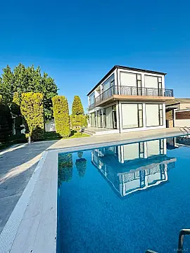 Kirayə verilir 5 otaqlı həyət evi 400 m²