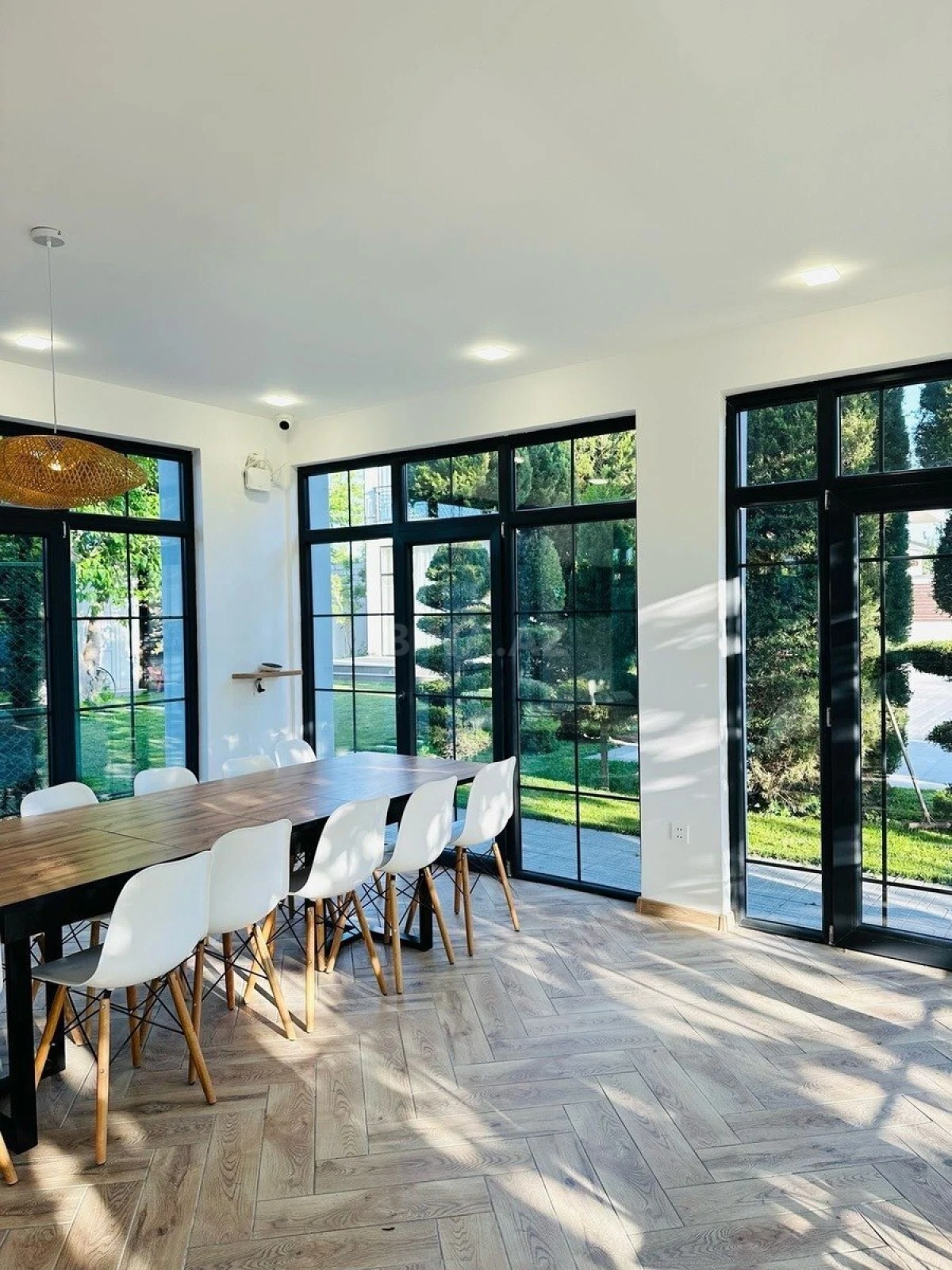 Kirayə verilir 5 otaqlı həyət evi 400 m²