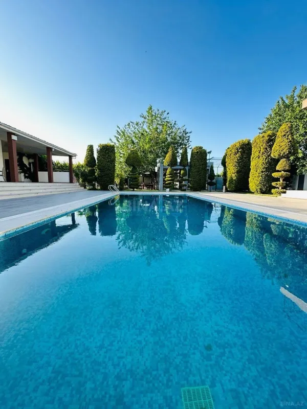 Kirayə verilir 5 otaqlı həyət evi 400 m²